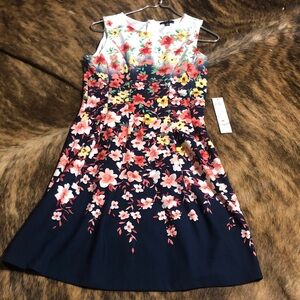 Tiana B floral dress in size 6P